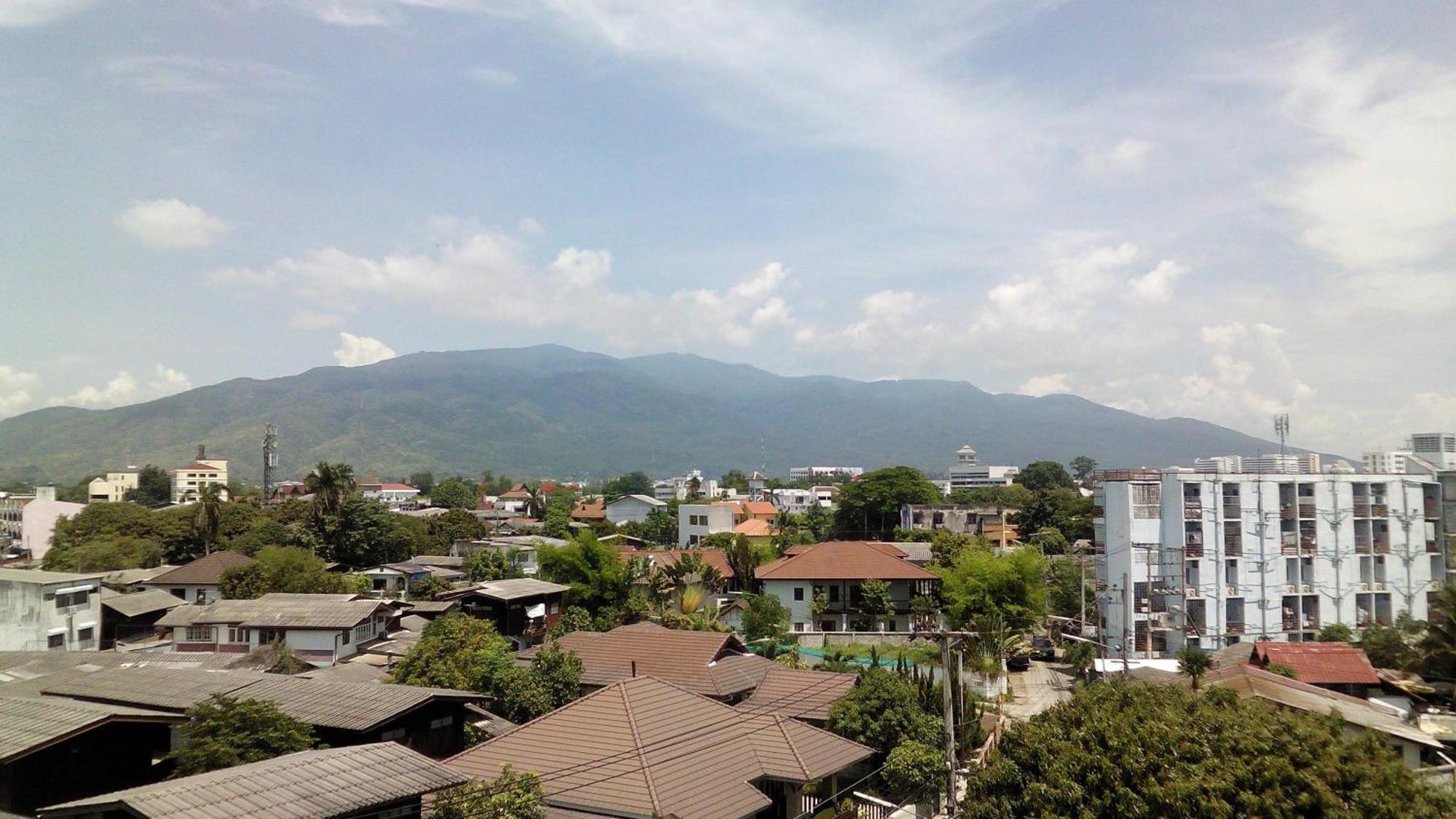 Mantra Place Chiang Mai Esterno foto